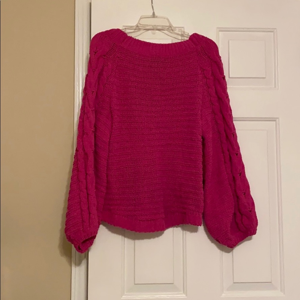Express Sweater - Picture 3 of 3